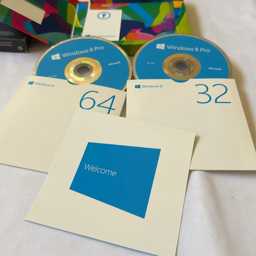 Microsoft Windows 8 Pro Software Package 32 bit & 64 bit English 2012